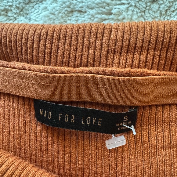 Elegant Off-Shoulder Rust Dress - Picture 3 of 3